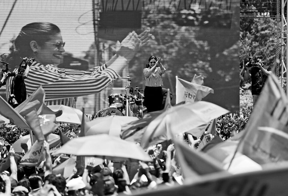 Kandidatin Rixi Moncada bei einer Gedenkveranstaltung für die Opfer des Putsches von 2009, Tegucigalpa, 28. Juni 2025