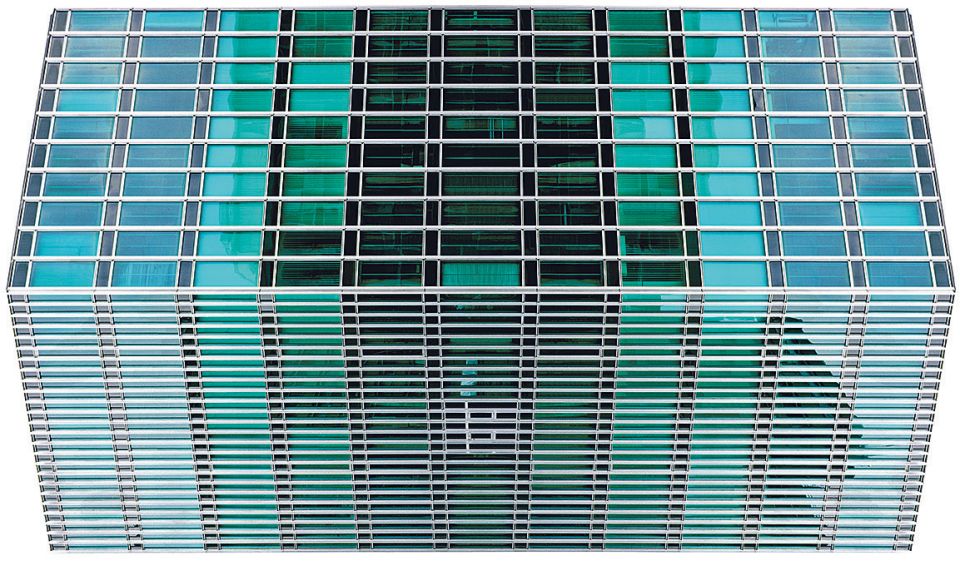 Ralf Peters, Box #1, 1999–2000, C-Print, Diasec, 124 × 202 cm