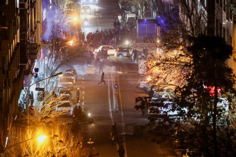 Demonstration in Teheran in der Nacht am 8.&nbsp;Januar