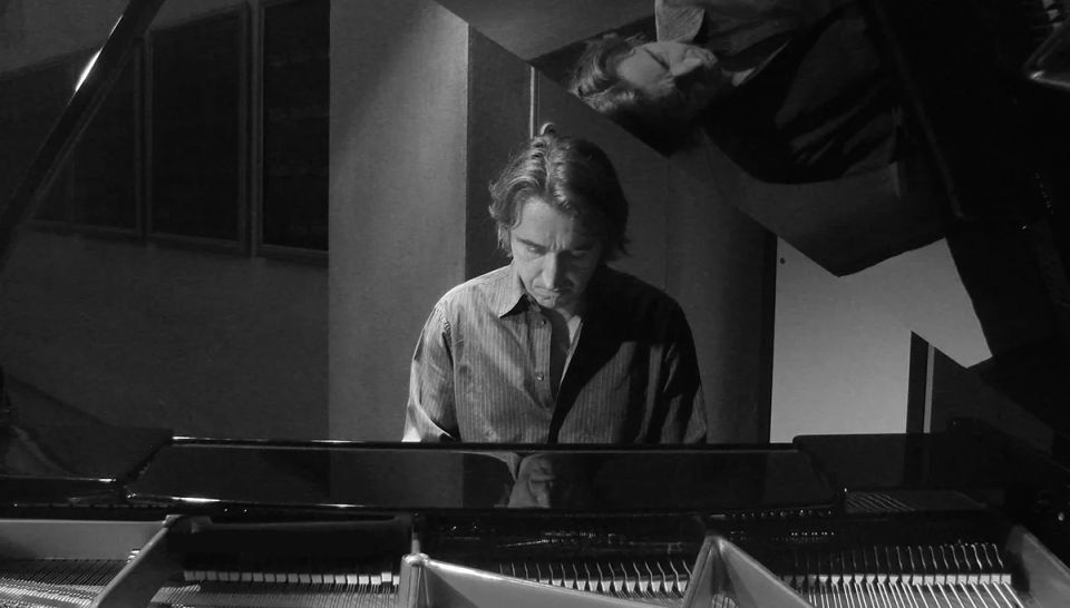 Christoph Stiefel am Klavier