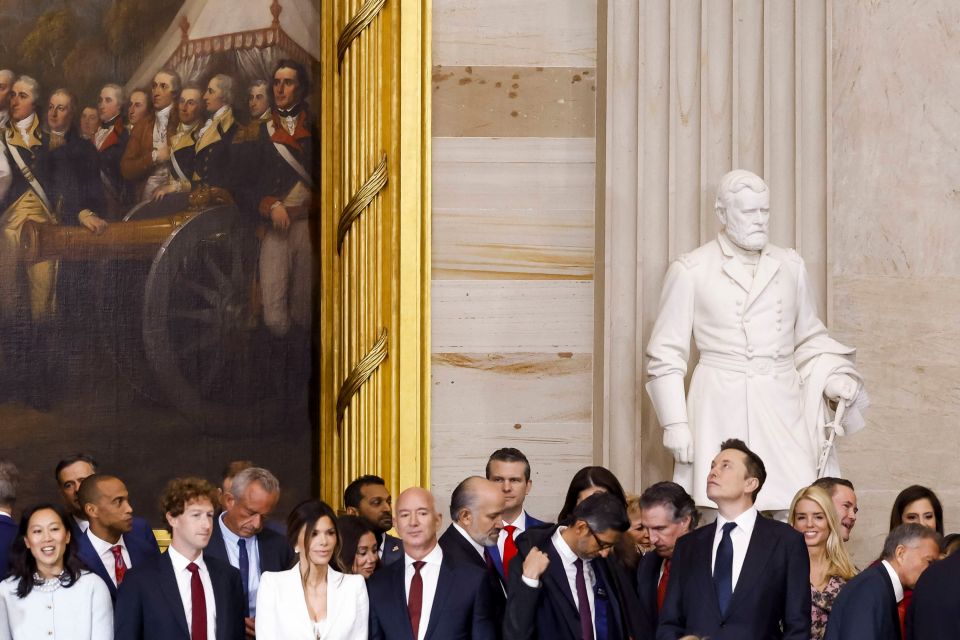 Jeff Bezos, Elon Musk und weitere Personen bei Donald Trumps zweiter Amtseinführung 2025