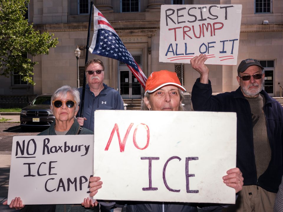 Protest vor einem Gericht in Newark