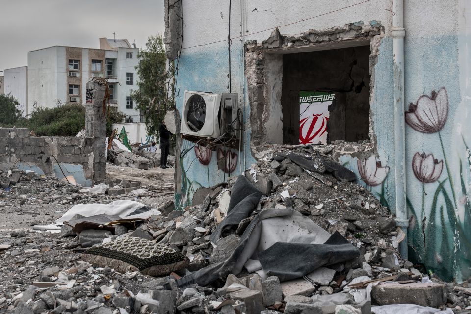 Ruine einer zerstörten Schule im iranischen Minab. 