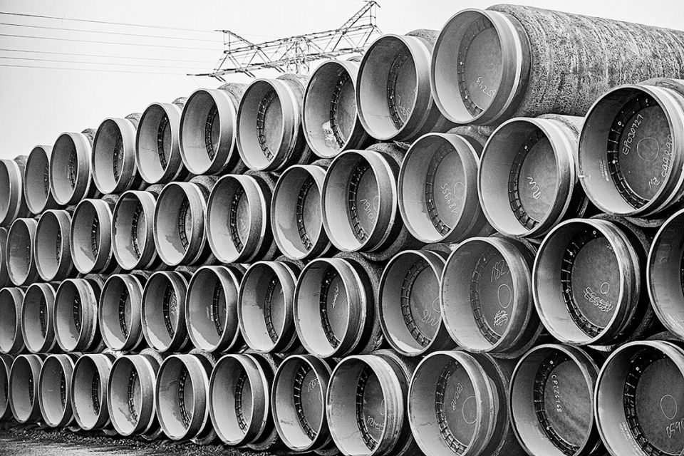 unverbaute Rohre für Nord Stream 2 in Sassnitz