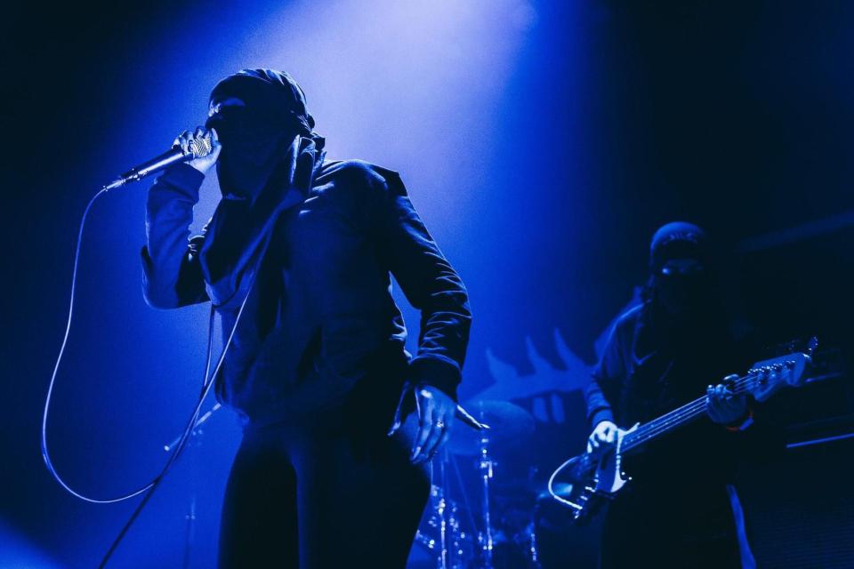 Punk-Band Taqbir aus Marokko auf der Bühne