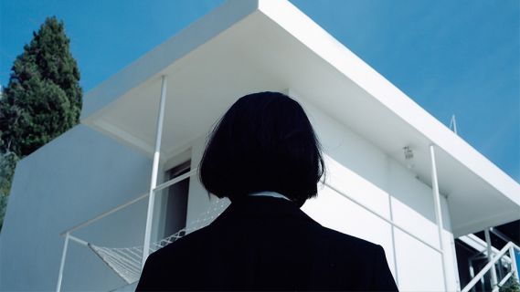Filmstill aus «E.1027. Eileen Gray und das Haus am Meer»