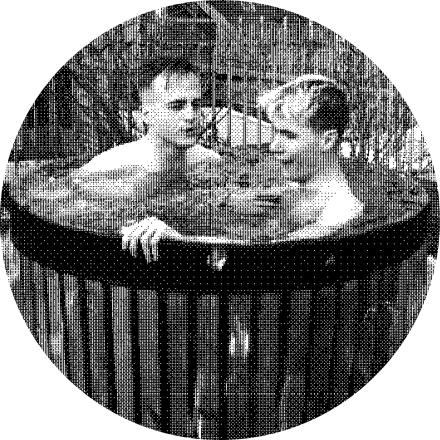 stilisiertes Standbild aus dem Dokfilm: 2 Personen baden in einem Whirlpool