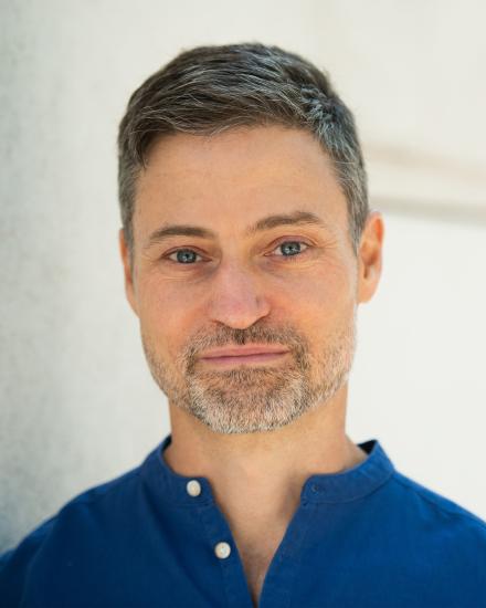 Portraitfoto von Meron Mendel