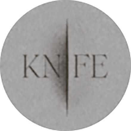 stilisierter Ausschnitt aus dem Buchcover von «Knife»