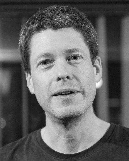 Portraitfoto von Erik Schönenberger