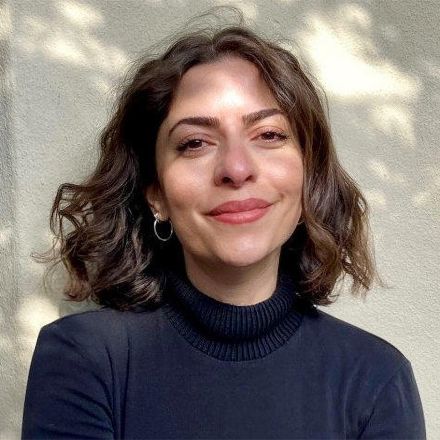 Portraitfoto von Rosa Burç