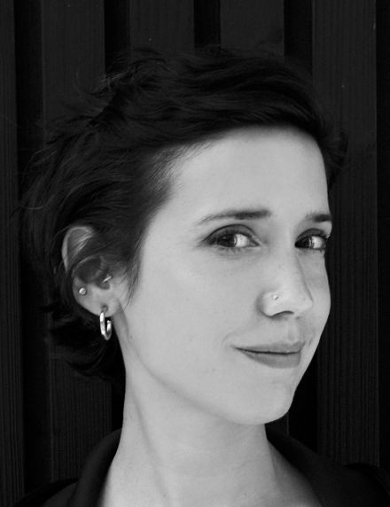 Portraitfoto von Gülsha Adilji