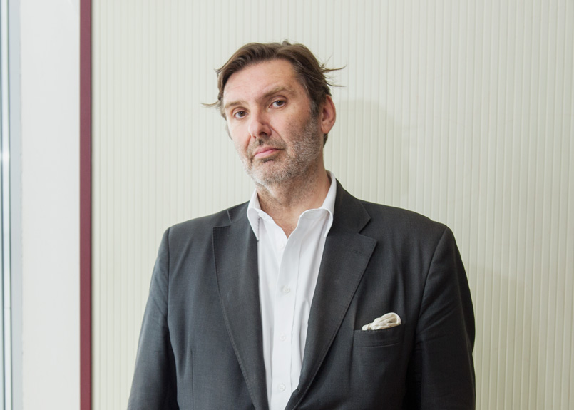 first image of the article