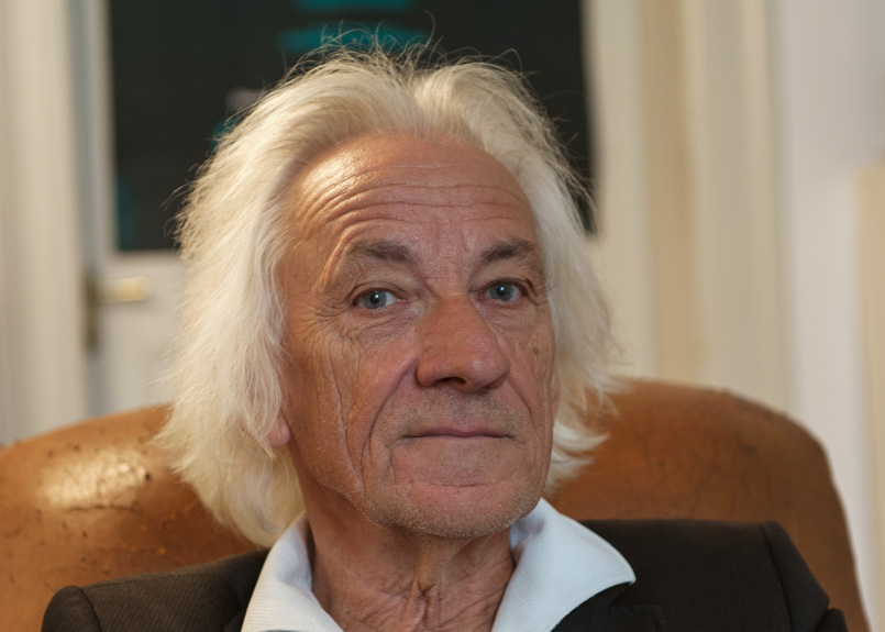 first image of the article