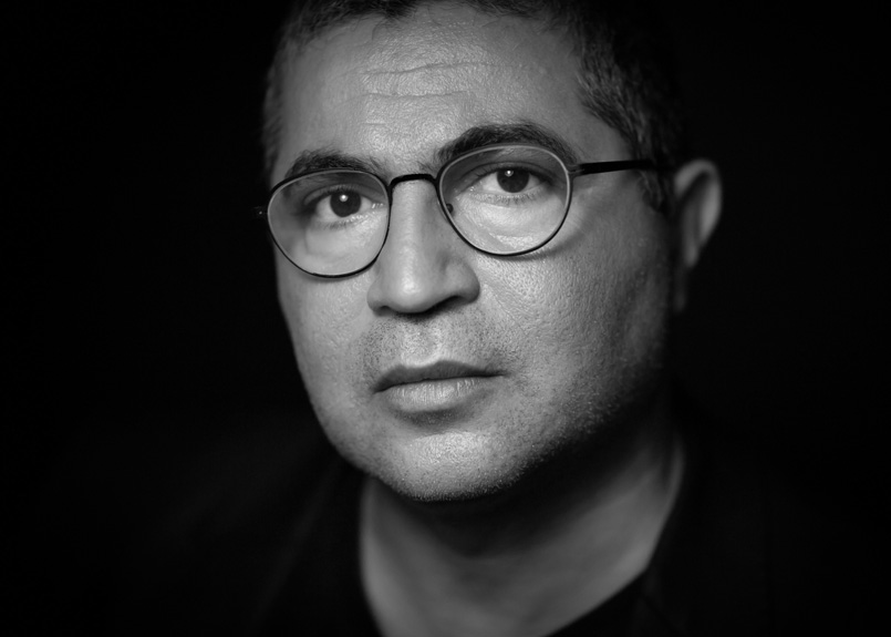 first image of the article