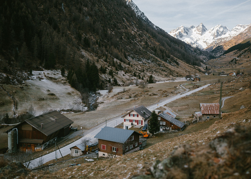 first image of the article