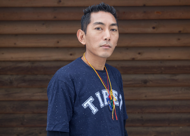 first image of the article