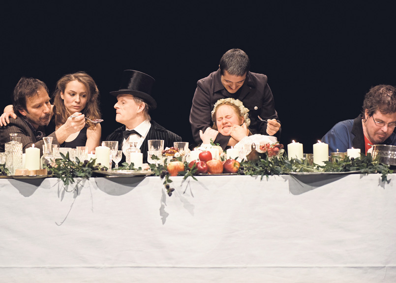 first image of the article