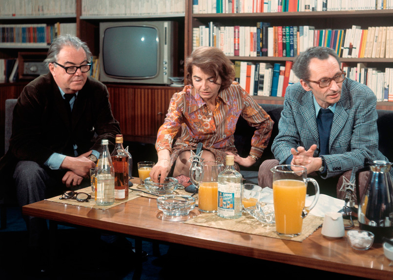 first image of the article